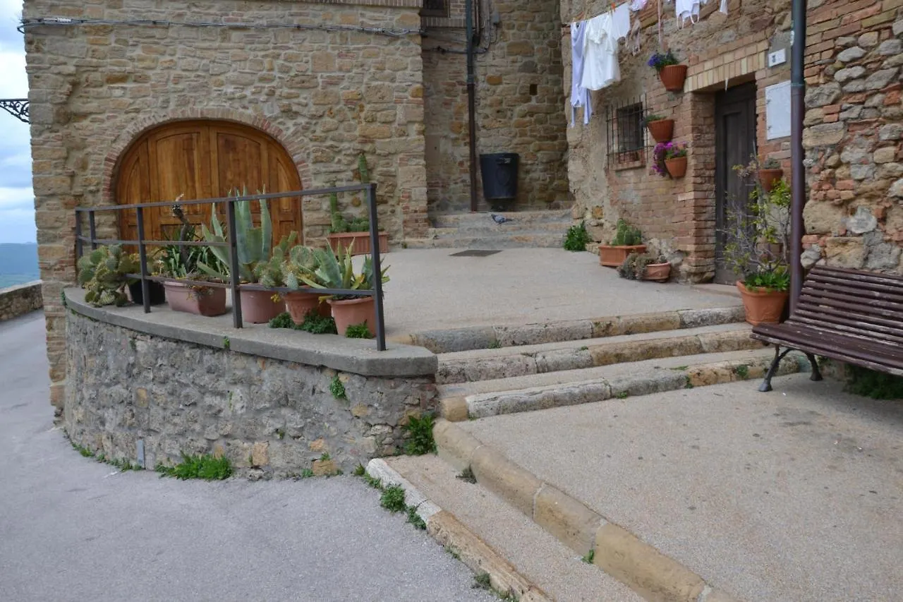 Appartamento Il Nido Dei Priori Volterra 0*,  Italia